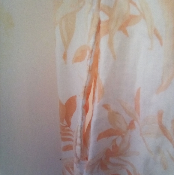 Abercrombie & Fitch Peach Cream Tree Floral Smocked Front Pocket Dress Size LT - Picture 3 of 8